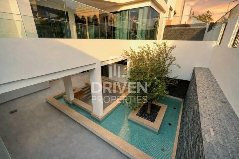 Villa Umm Suqeim, Dubaijā, AAE 5 istabas, 594.58 m2 Nr. 741689 - attēls 24