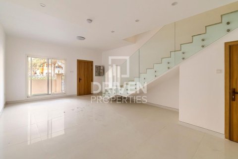 Māja Jumeirah Village Circle, Dubaijā, AAE 4 istabas, 376 m2 Nr. 654137 - attēls 6