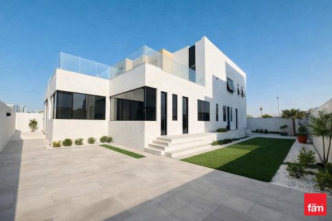 Vila v Al Quoz, Dubai, SAE 6 spální, 760.9 m2 č. 679974 - Fotografia 1