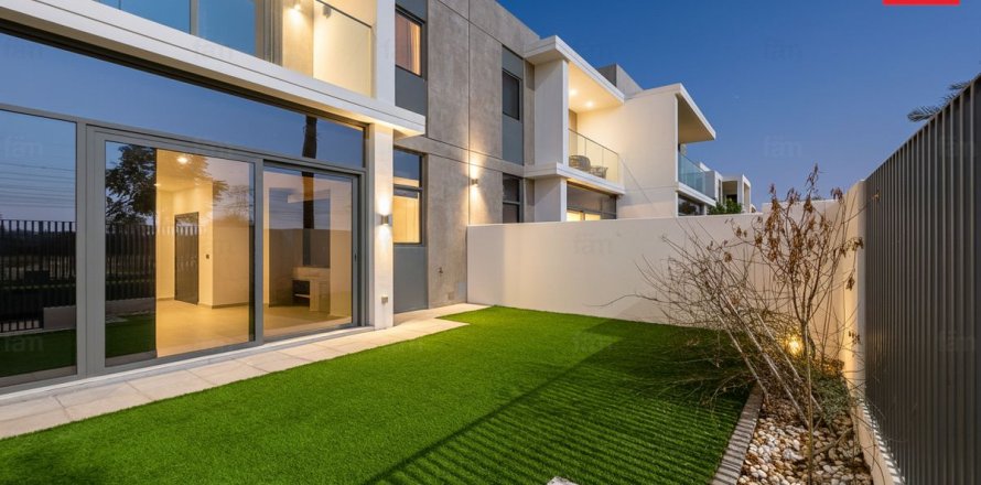 וילה ב Dubai, איחוד האמירויות 3 חדרי שינה, 144.8 מ"ר מספר 679979