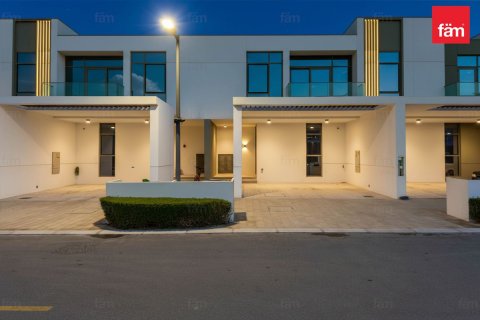 فيلا للإيجار في دبي، الإمارات العربية المتحدة 3 غرفة نوم ، 144.8 متر مربع ، رقم 679979 - صورة 11