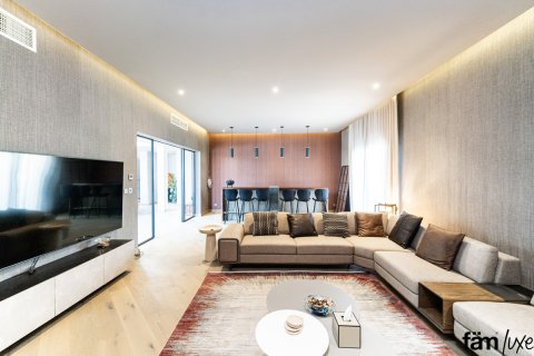 Villa sa Dubai, UAE 5 silid-tulugan, 1740.1 sq.m. № 652472 - larawan 7