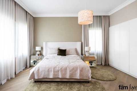 Villa sa Dubai, UAE 5 silid-tulugan, 1740.1 sq.m. № 652472 - larawan 17