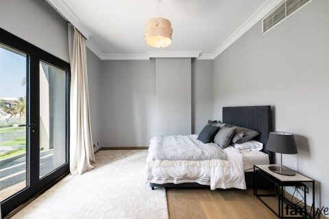 Villa sa Dubai, UAE 5 silid-tulugan, 1740.1 sq.m. № 652472 - larawan 14