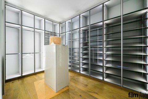 Villa sa Dubai, UAE 5 silid-tulugan, 1740.1 sq.m. № 652472 - larawan 20