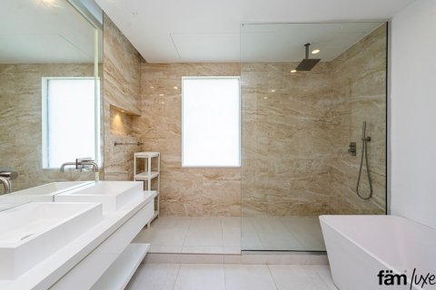 Villa sa Dubai, UAE 5 silid-tulugan, 1740.1 sq.m. № 652472 - larawan 18