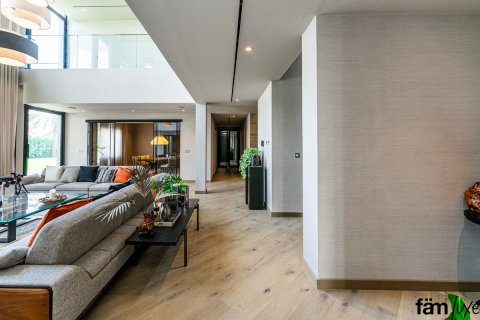 Villa sa Dubai, UAE 5 silid-tulugan, 1740.1 sq.m. № 652472 - larawan 6