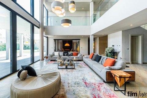 Villa sa Dubai, UAE 5 silid-tulugan, 1740.1 sq.m. № 652472 - larawan 3