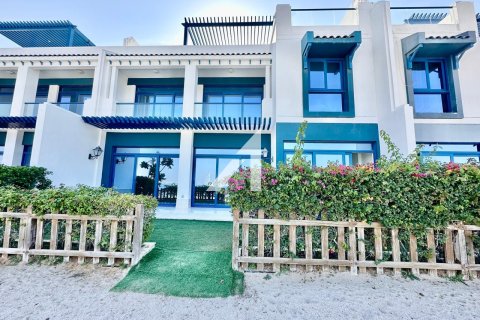 Villa Palm Jumeirah, Dubaijā, AAE 5 istabas, 264 m2 Nr. 681146 - attēls 2