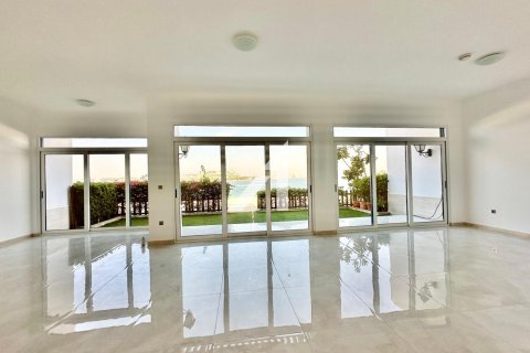 Villa Palm Jumeirah, Dubaijā, AAE 5 istabas, 264 m2 Nr. 681146 - attēls 4