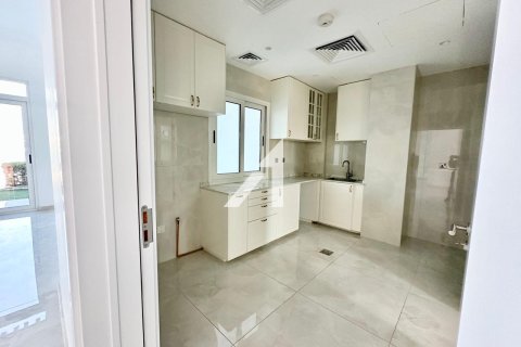 Villa Palm Jumeirah, Dubaijā, AAE 5 istabas, 264 m2 Nr. 681146 - attēls 11
