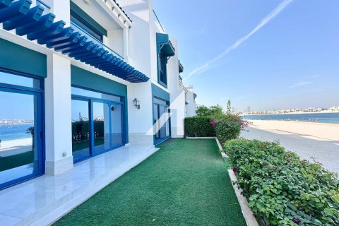 Villa Palm Jumeirah, Dubaijā, AAE 5 istabas, 264 m2 Nr. 681146 - attēls 20