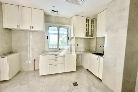 Villa Palm Jumeirah, Dubaijā, AAE 5 istabas, 264 m2 Nr. 681146 - attēls 10