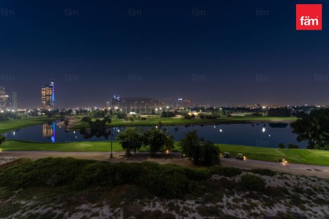 Apartamento en The Hills, Dubai, EAU 3 dormitorios, 193.1 m² № 760268