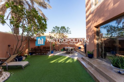 Villa Abu Dhabijā, AAE 4 istabas, 273.3 m2 Nr. 662183 - attēls 5