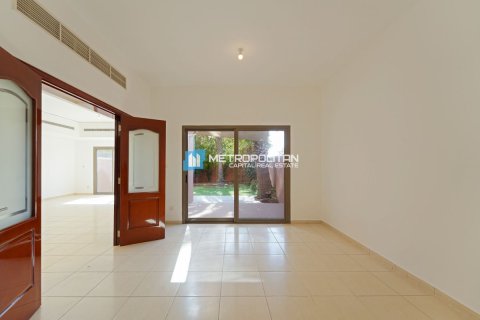 Huvila Abu Dhabi, Arabiemiraatit 4 makuuhuonetta, 273.3 m2 № 662183 - kuva 2