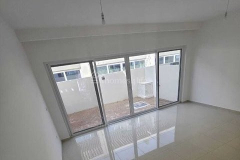 DAMAC Hills (Akoya by DAMAC), Dubai, UAE의 판매용 타운하우스 침실 3개, 112제곱미터 번호 677538 - 사진 2