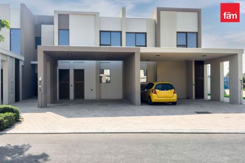 Dubai, BAE’de kiralık townhouse 3 yatak odası, 166.2 m&sup2; No 668719 - fotoğraf 4