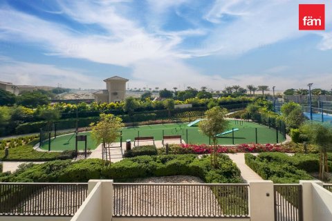 Dubai, BAE’de kiralık townhouse 3 yatak odası, 166.2 m&sup2; No 668719 - fotoğraf 1