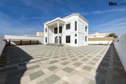 Villa Al Barsha, Dubaijā, AAE 4 istabas, 1393.5 m2 Nr. 668717 - attēls 6