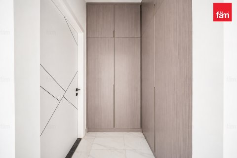 Vila v Al Barsha, Dubai, SAE 4 spálne, 1393.5 m2 č. 668717 - Fotografia 6