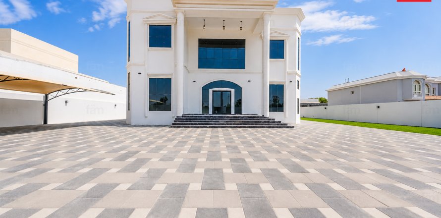 Vila v Al Barsha, Dubai, SAE 4 spálne, 1393.5 m2 č. 668717