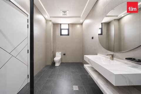 Vila v Al Barsha, Dubai, SAE 4 spálne, 1393.5 m2 č. 668717 - Fotografia 10