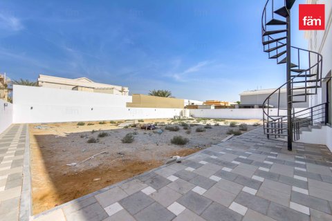 Villa Al Barsha, Dubaijā, AAE 4 istabas, 1393.5 m2 Nr. 668717 - attēls 22