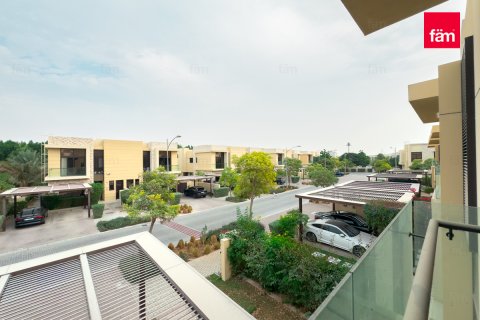 Villa te koop in Dubai, VAE 3 slaapkamers, 253 vr.m., nr 668722 - foto 1