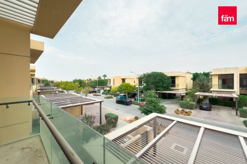 Villa te koop in Dubai, VAE 3 slaapkamers, 253 vr.m., nr 668722 - foto 30