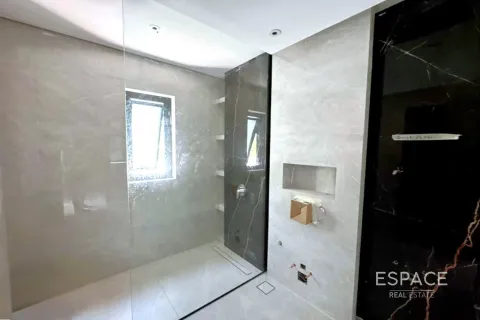 Vilë në Al Furjan, Dubai, Emiratet e Bashkuara Arabe 5 dhoma gjumi, 459 m2. № 649529 - Foto 14