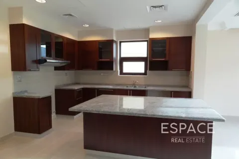 Villa til salg i Arabian Ranches 2, Dubai, UAE 4 soveværelser, 332 kvm № 649528 - foto 2