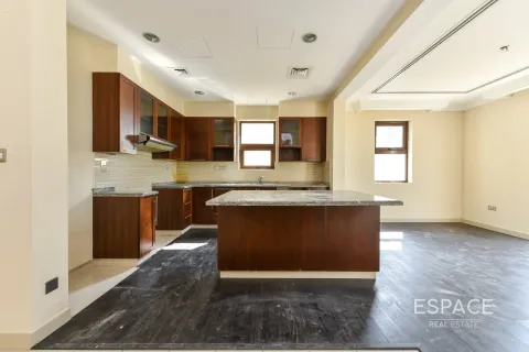 Villa til salg i Arabian Ranches 2, Dubai, UAE 4 soveværelser, 332 kvm № 649528 - foto 4