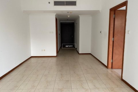 Apartemen di Jumeirah Lake Towers, Dubai, UEA 1 kamar tidur, 70.3 m2 nomor 638481 - foto 1