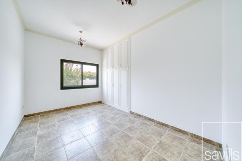 Villa sa Jumeirah, Dubai, UAE 5 silid-tulugan, 930.15 sq.m. № 747770 - larawan 5