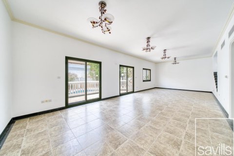 Villa i Jumeirah, Dubai, UAE 5 soveværelser, 930.15 kvm № 747770