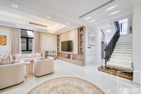 Vila v Al Aweer, Dubai, SAE 4 ložnice, 743.22 m² Č.: 747769 - fotografie 3