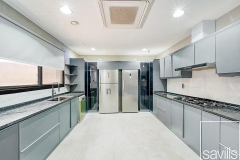 Vila v Al Aweer, Dubai, SAE 4 ložnice, 743.22 m² Č.: 747769 - fotografie 14