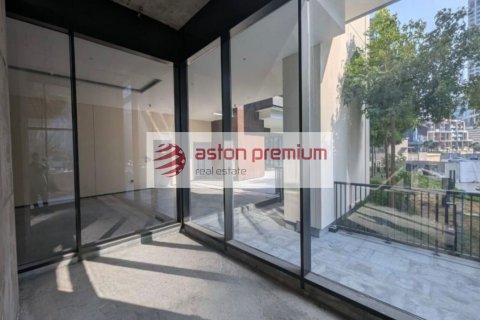 Shop in Business Bay, Dubai, UAE 65 sq.m. № 753844 - photo 4