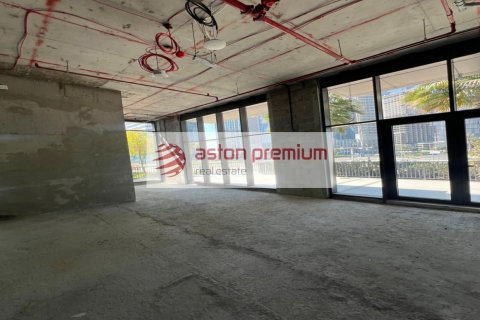 Shop in Business Bay, Dubai, UAE 65 sq.m. № 753844 - photo 10