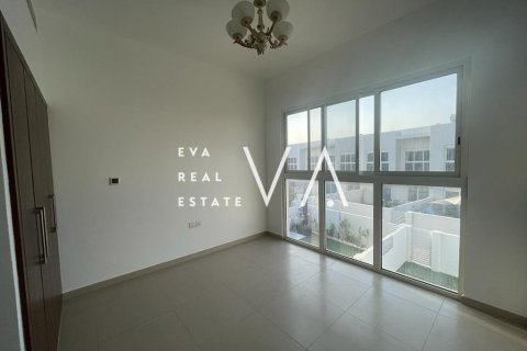 Townhouse in Dubai, UAE 3 bedrooms, 187.38 sq.m. № 637617 - photo 17