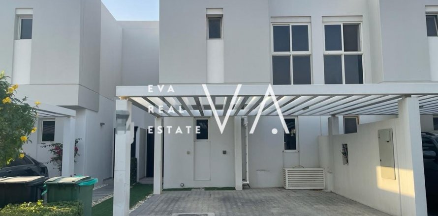Townhouse in Dubai, UAE 3 bedrooms, 187.38 sq.m. № 637617