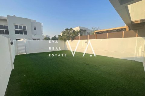 Townhouse in Dubai, UAE 3 bedrooms, 187.38 sq.m. № 637617 - photo 4