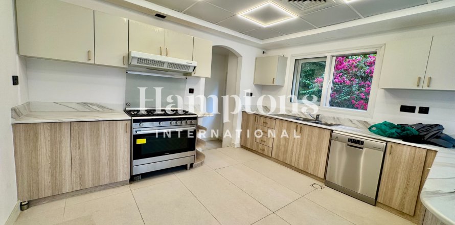 Villa in Meadows, Dubai, VAE: 5 Schlafzimmer, 553.329 m2 Nr. 696614