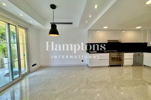 Villa itt: The Springs, Dubai, EAE, 3 hálószoba, 251.55995631 m², azonosító: 696611 - fénykép 7