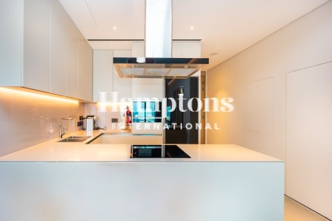 דירה להשכרה ב Jumeirah Beach Residence, Dubai, איחוד האמירויות  2 חדרי שינה, 107.67457700 מ"ר, מספר 696609 - תמונה 25