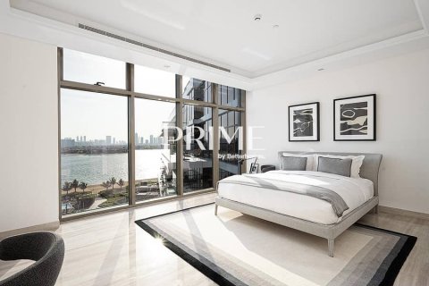 Huoneisto Palm Jumeirah, Dubai, Arabiemiraatit 4 makuuhuonetta, 471 m2 № 643065 - kuva 3