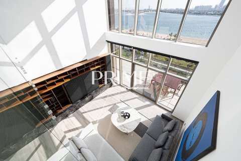 Huoneisto Palm Jumeirah, Dubai, Arabiemiraatit 4 makuuhuonetta, 471 m2 № 643065 - kuva 12