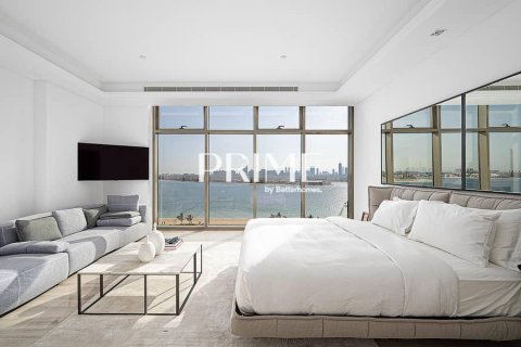 Huoneisto Palm Jumeirah, Dubai, Arabiemiraatit 4 makuuhuonetta, 471 m2 № 643065 - kuva 17