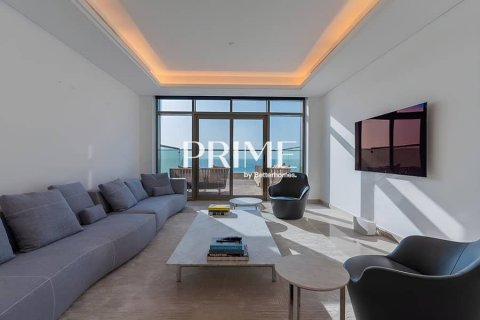 Huoneisto Palm Jumeirah, Dubai, Arabiemiraatit 4 makuuhuonetta, 471 m2 № 643065 - kuva 18